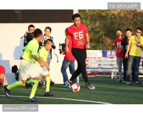 海信携手国际足球明星共创精彩赛事体验助力球迷热情高涨