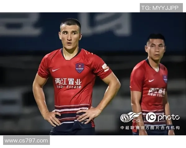 重庆羽毛球队在洲际杯中的灵活性表现引发热议展现出卓越的竞技水平与团队协作能力